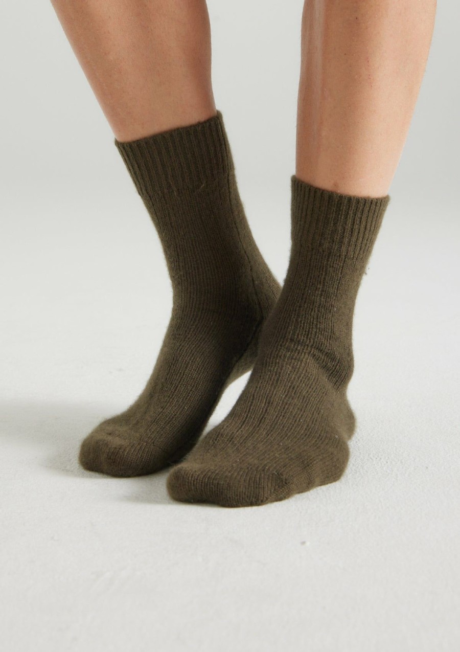 Men Loop Cashmere | Mens Cashmere Socks In Duffel Green