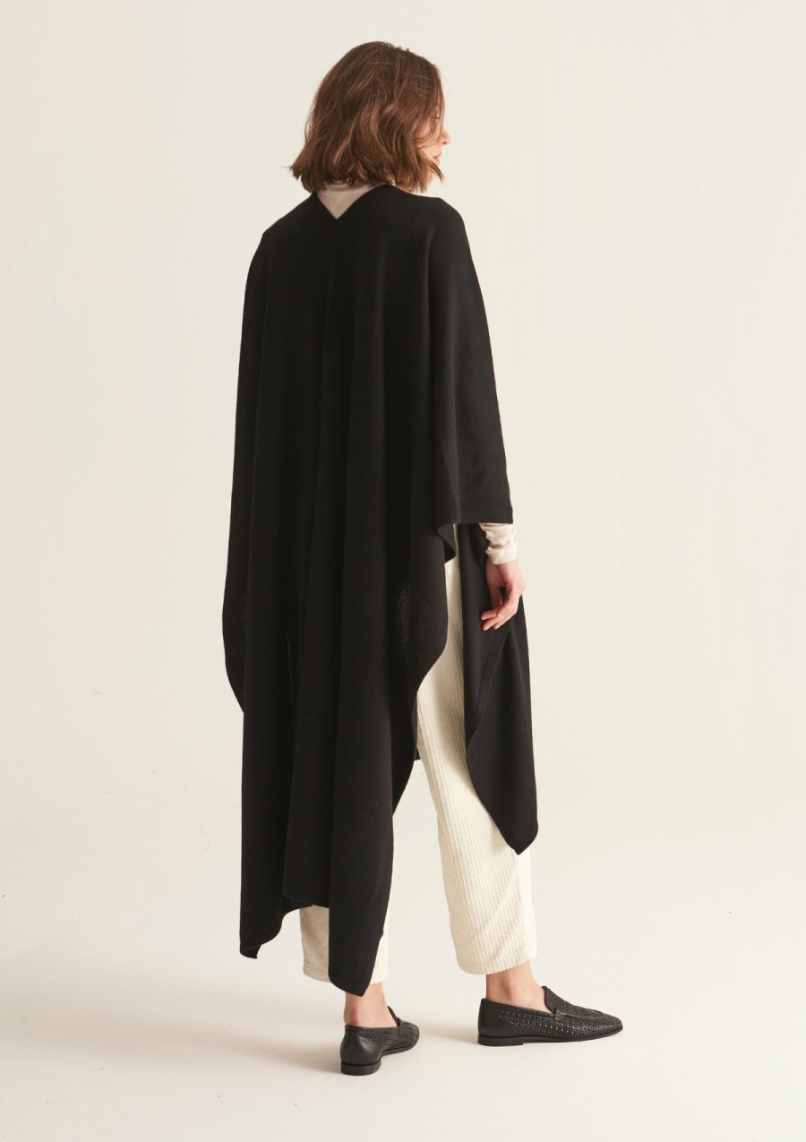 Accessories Loop Cashmere | Oversized Cashmere Cape In Black