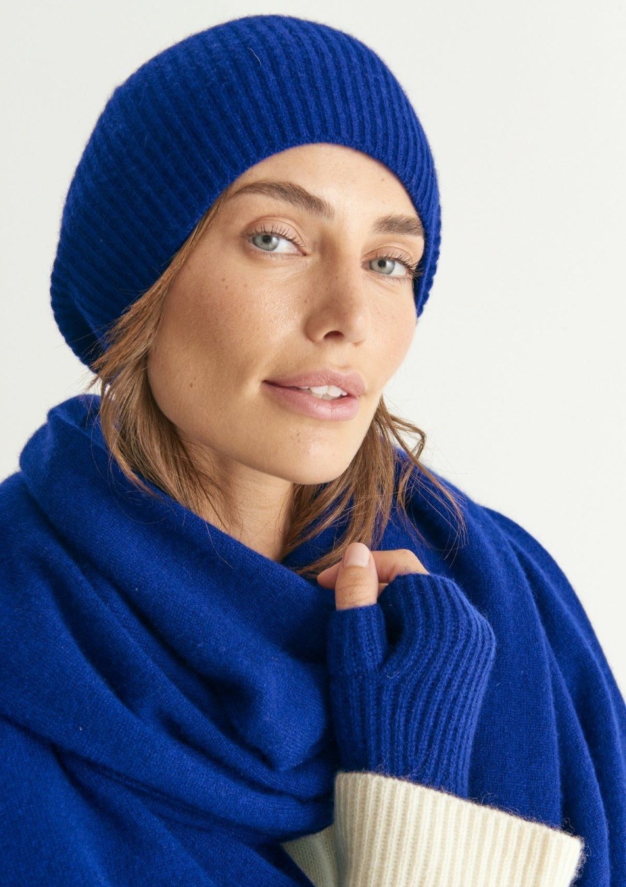 Accessories Loop Cashmere | Cashmere Beanie In Klein Blue