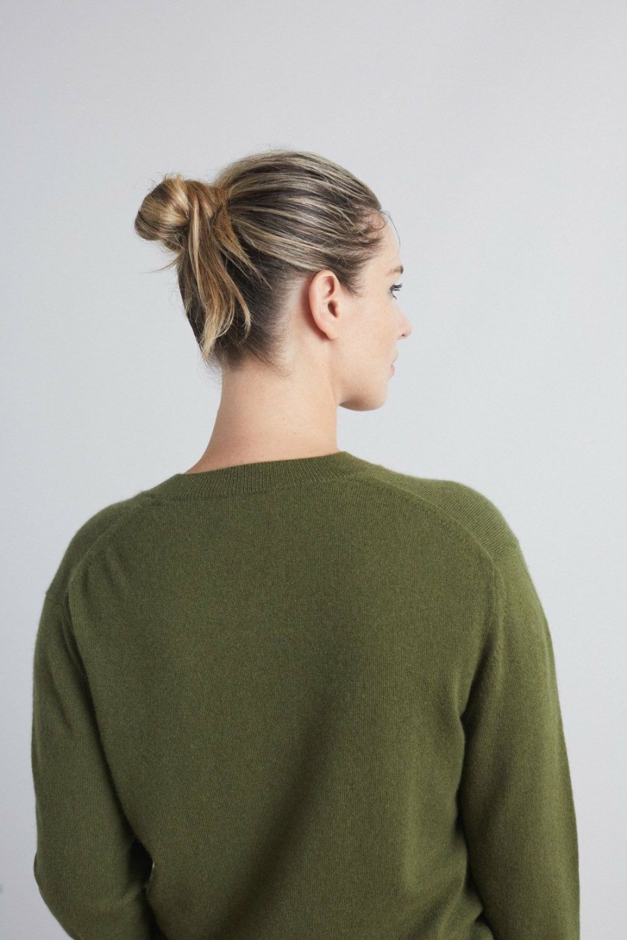 Women Loop Cashmere | Cashmere Crew Neck Sweater In Khaki Green